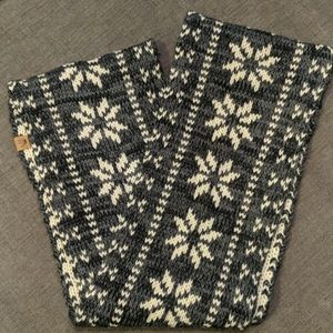 Bearpaw infinity scarf